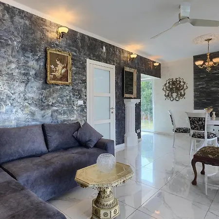 Libera 別荘 プーラ