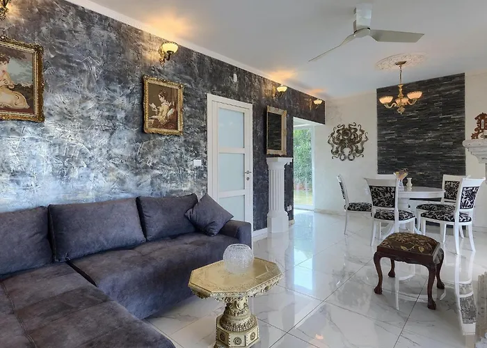 Libera Holiday home Pula